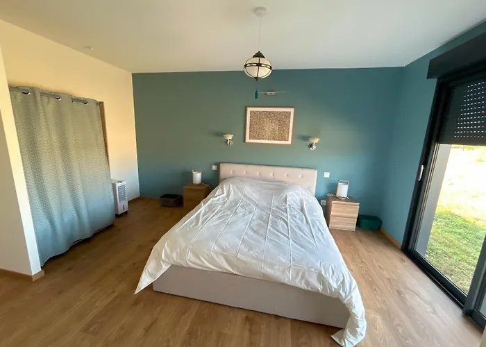 Hikari Saint-Marcory